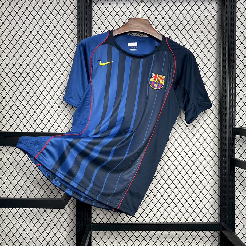 Camisa Barcelona - Retrô 2004/05 Nike