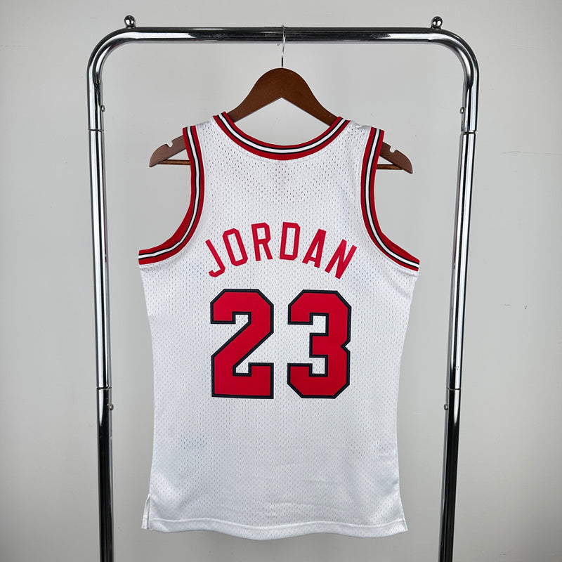 Chicago Bulls Hardwood Classics 1984/85 - JORDAN - Mitchell & Ness