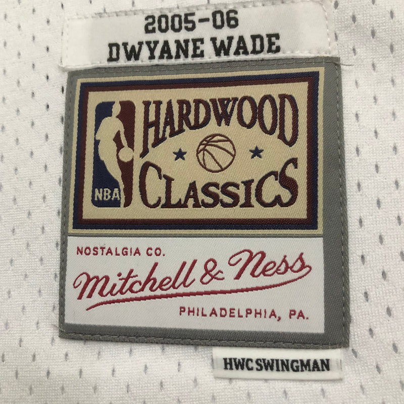 Miami Heat Hardwood Classics 2005/06 - WADE - Mitchell & Ness